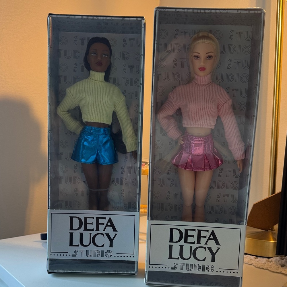 Defa Lucy Studio Dolls with Colorful Outfits